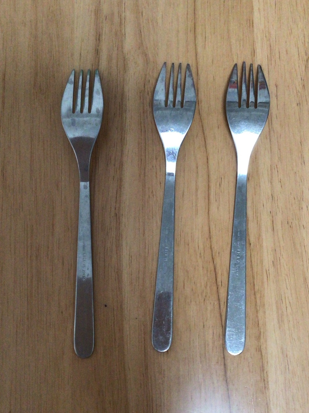 Stainless Steel Dinner Forks - Set of 3 (Silver) - Picture 4 of 6